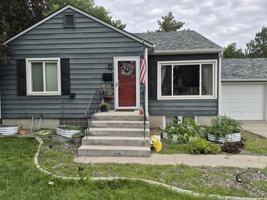 featured image of 2519 Glenwood Ln