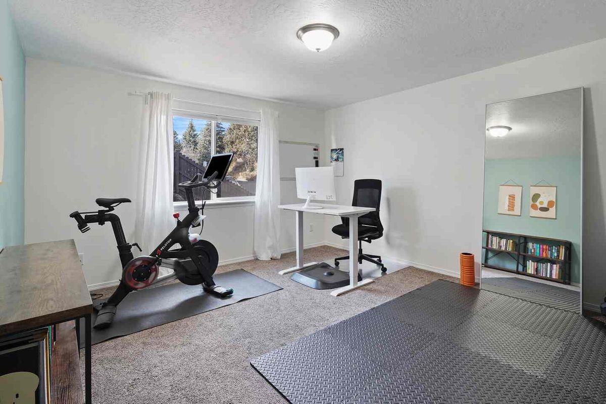 2995 Ne Quiet Canyon Dr - Photo 4 of 16