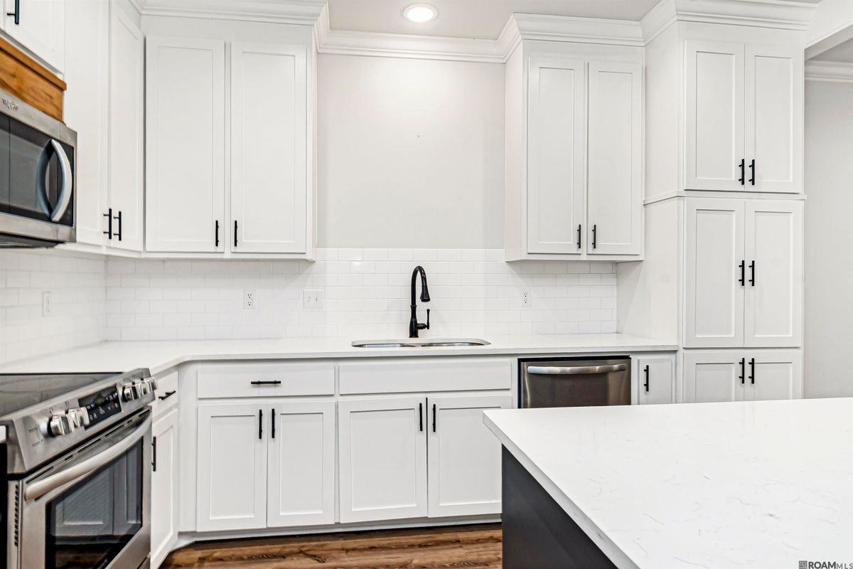 8065 Lockhart Rd ##6-B - Photo 7 of 16