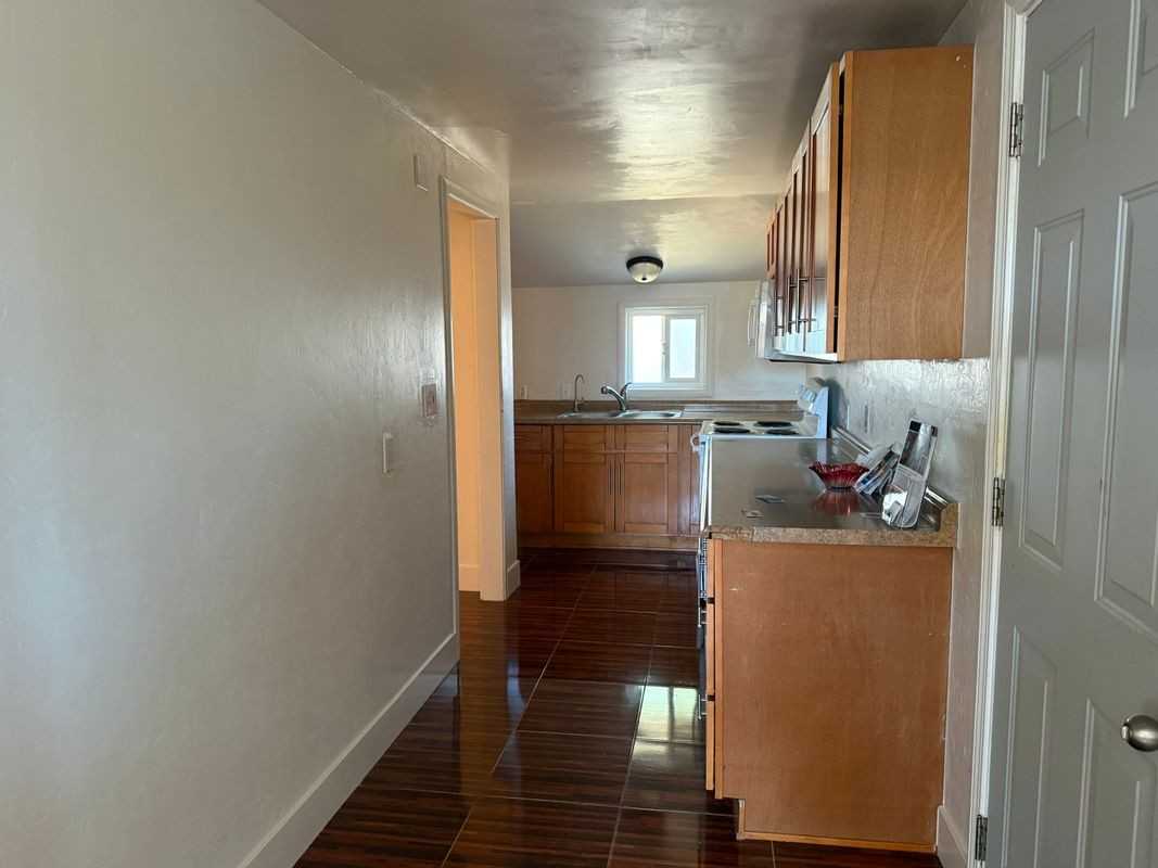 659 Elm St - Photo 2 of 9