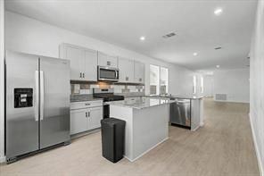 511 Louis Ln - Photo 4 of 5