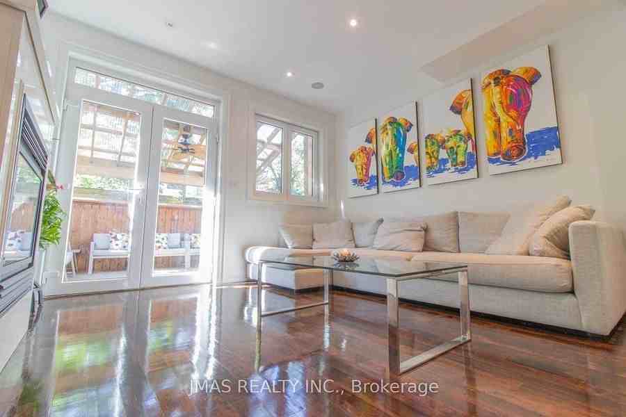 268 Manning Avenue - Photo 4 of 20