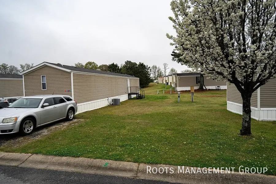 387 Webster Rd #152 - Photo 7 of 12