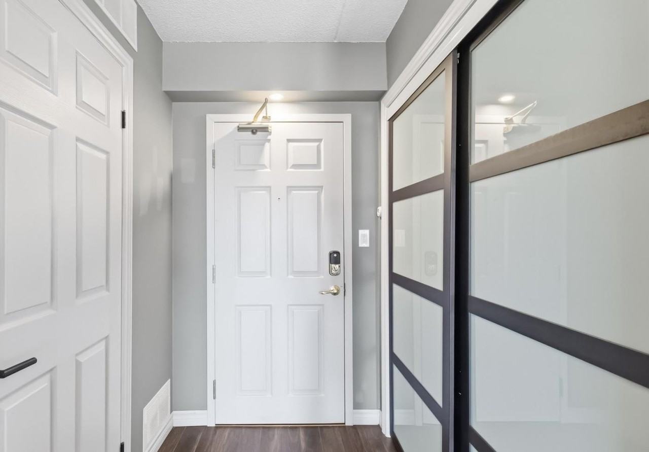 4450 Fairview Street - Photo 5 of 32