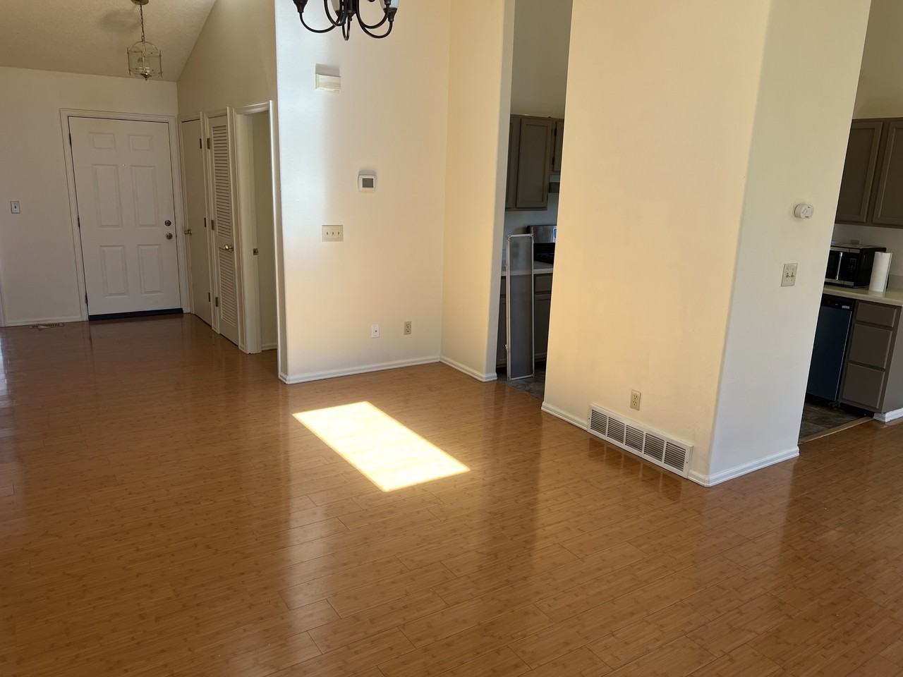 563 Kearney Ave S #NA - Photo 3 of 17