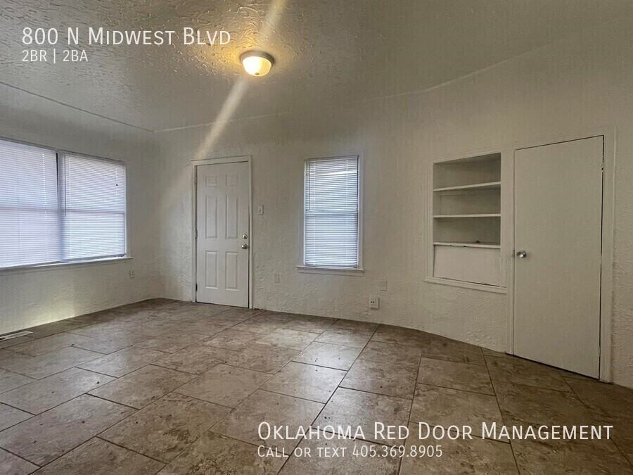 800 N Midwest Blvd - Photo 5 of 20