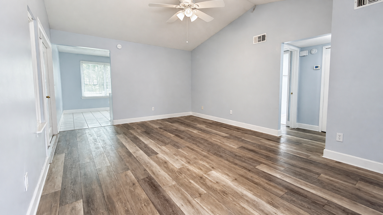 3335 Catamaran Way - Photo 3 of 10