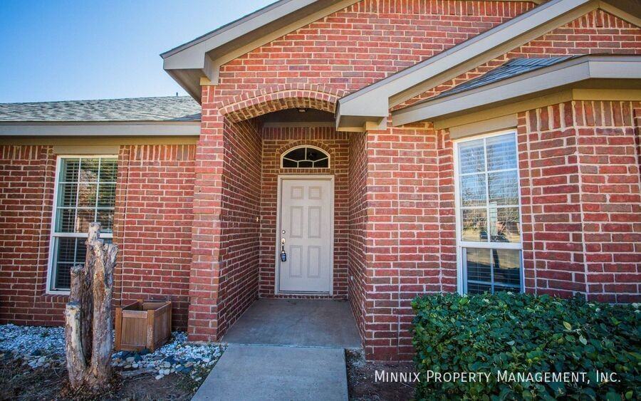 5015 Itasca St - Photo 4 of 48