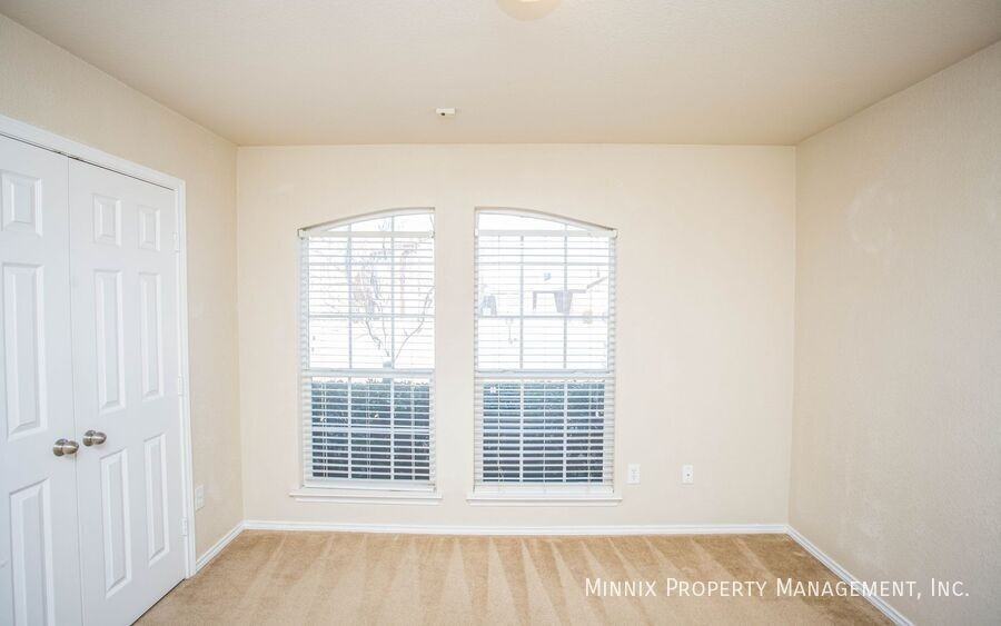 5015 Itasca St - Photo 6 of 48