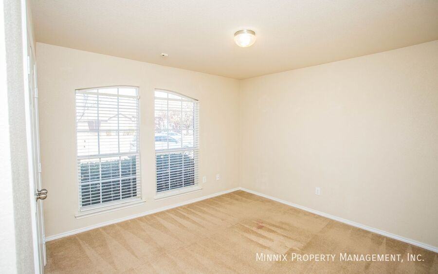 5015 Itasca St - Photo 7 of 48