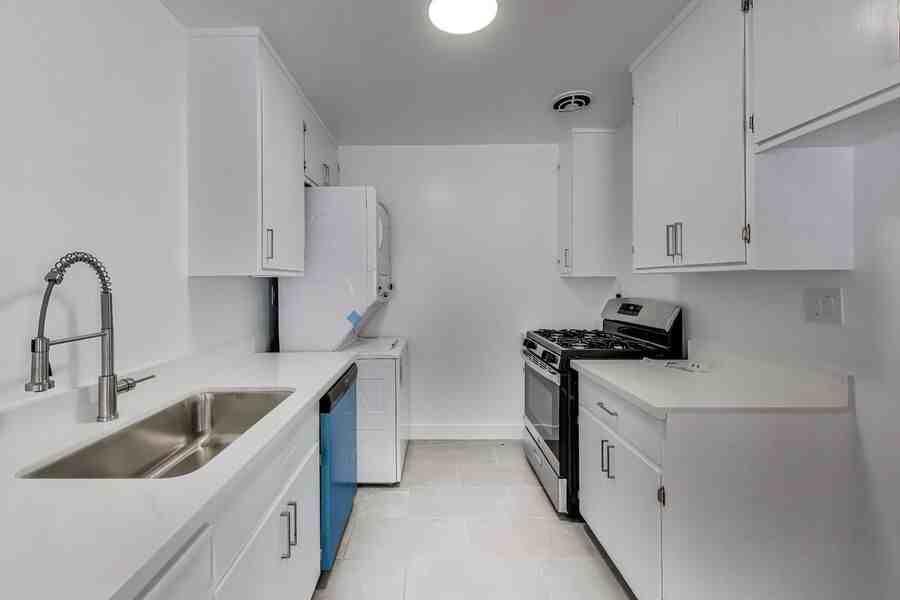 2339 8th St #A - Photo 6 of 23