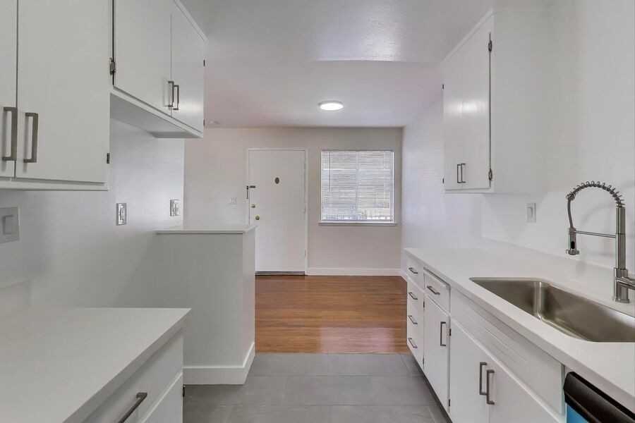 2339 8th St #A - Photo 7 of 23