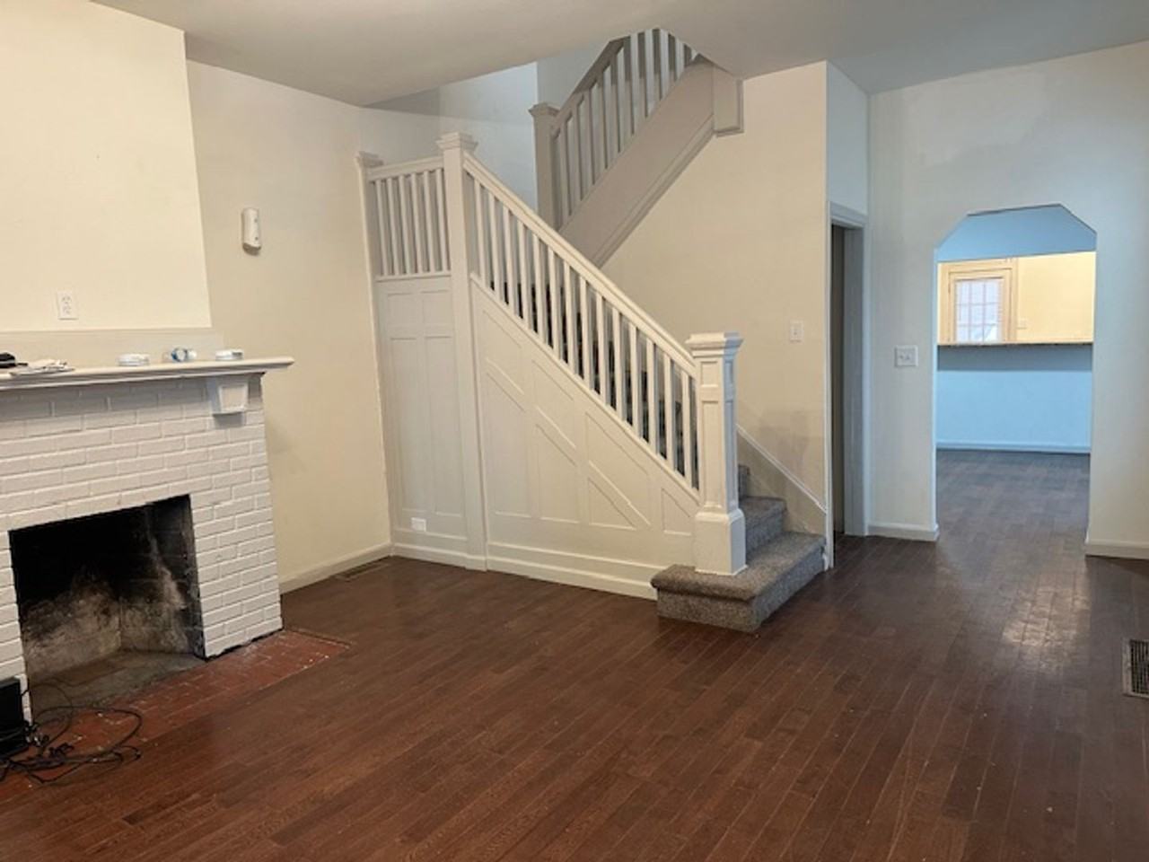 2117 Green St - Photo 3 of 15