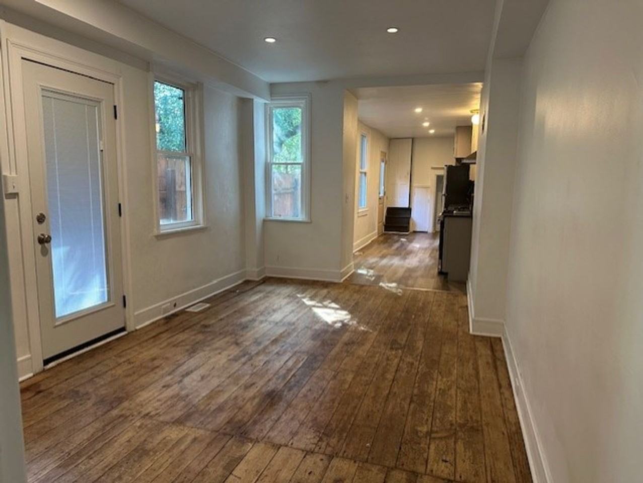 259 Boas St - Photo 5 of 19