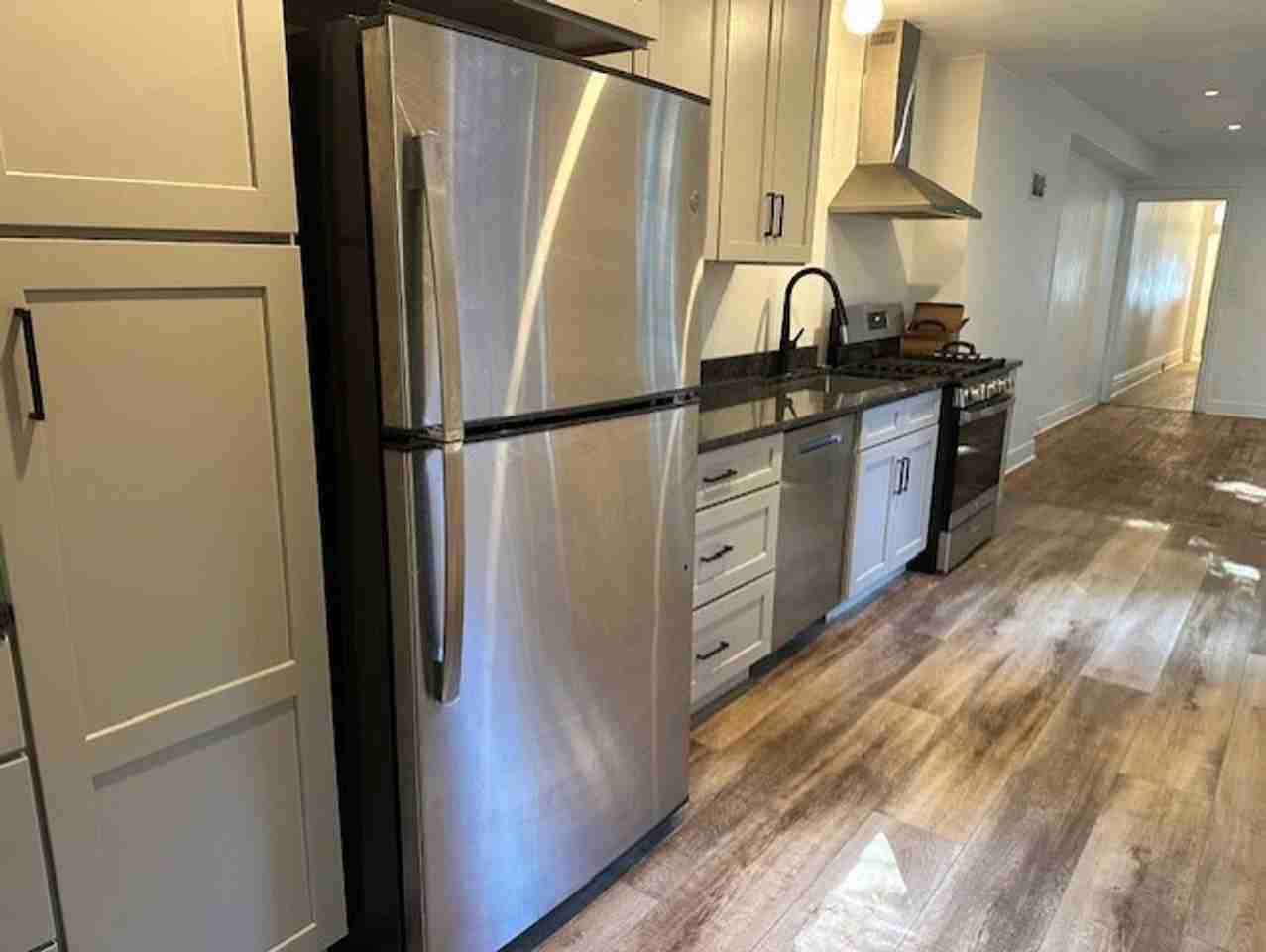 259 Boas St - Photo 6 of 19