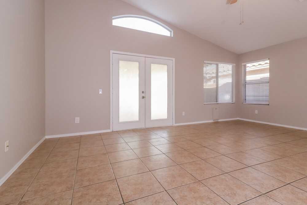 72 N Cholla St - Photo 4 of 14