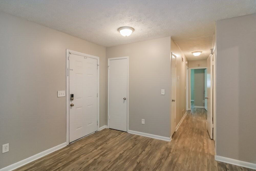 4624 Elm Ridge Ct - Photo 5 of 20