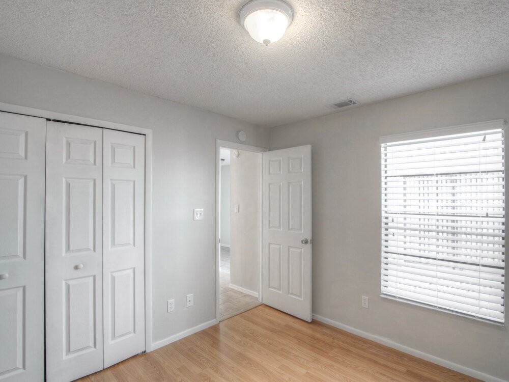 1505 Cougar Ct - Photo 6 of 13