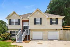 featured image of 7460 Royale Ct
