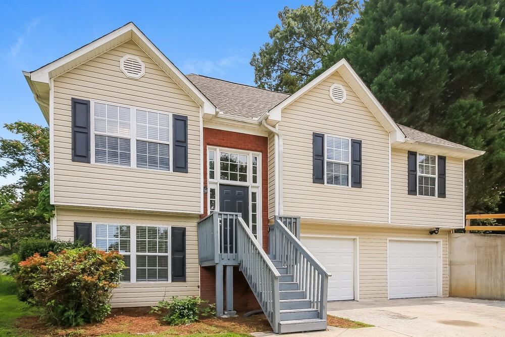 7460 Royale Ct - Photo 4 of 17