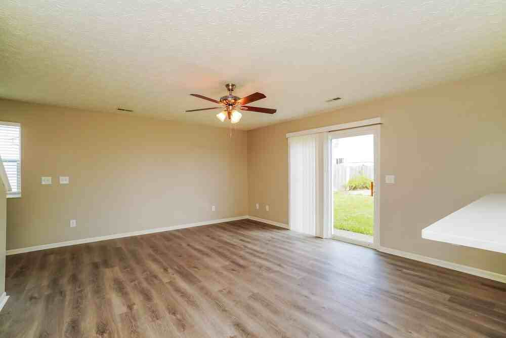 3158 Kings Realm Ave - Photo 6 of 17