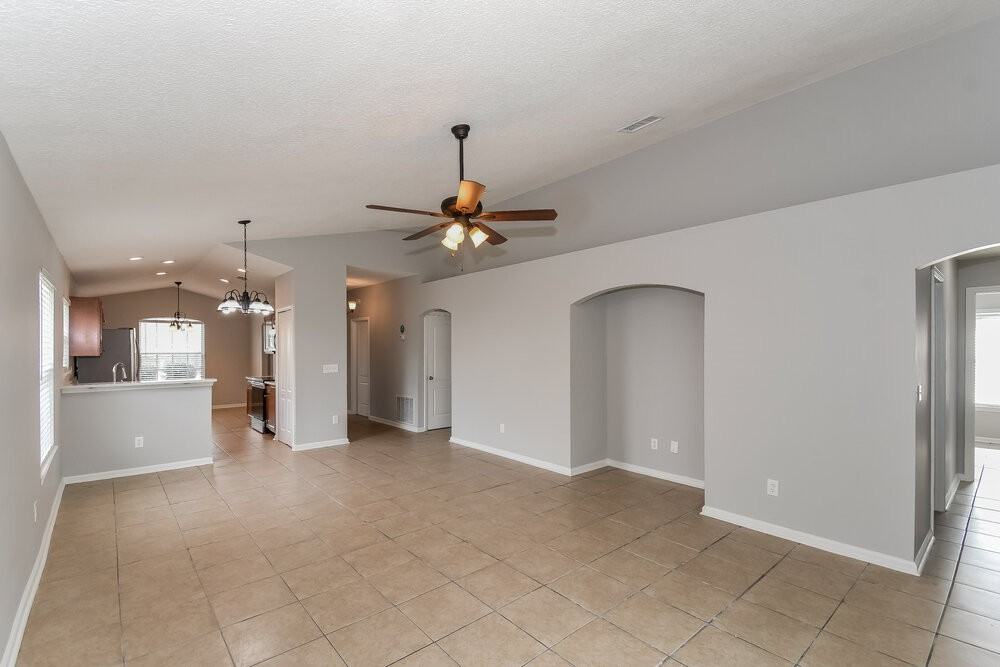 1566 Hope Valley Dr - Photo 3 of 16