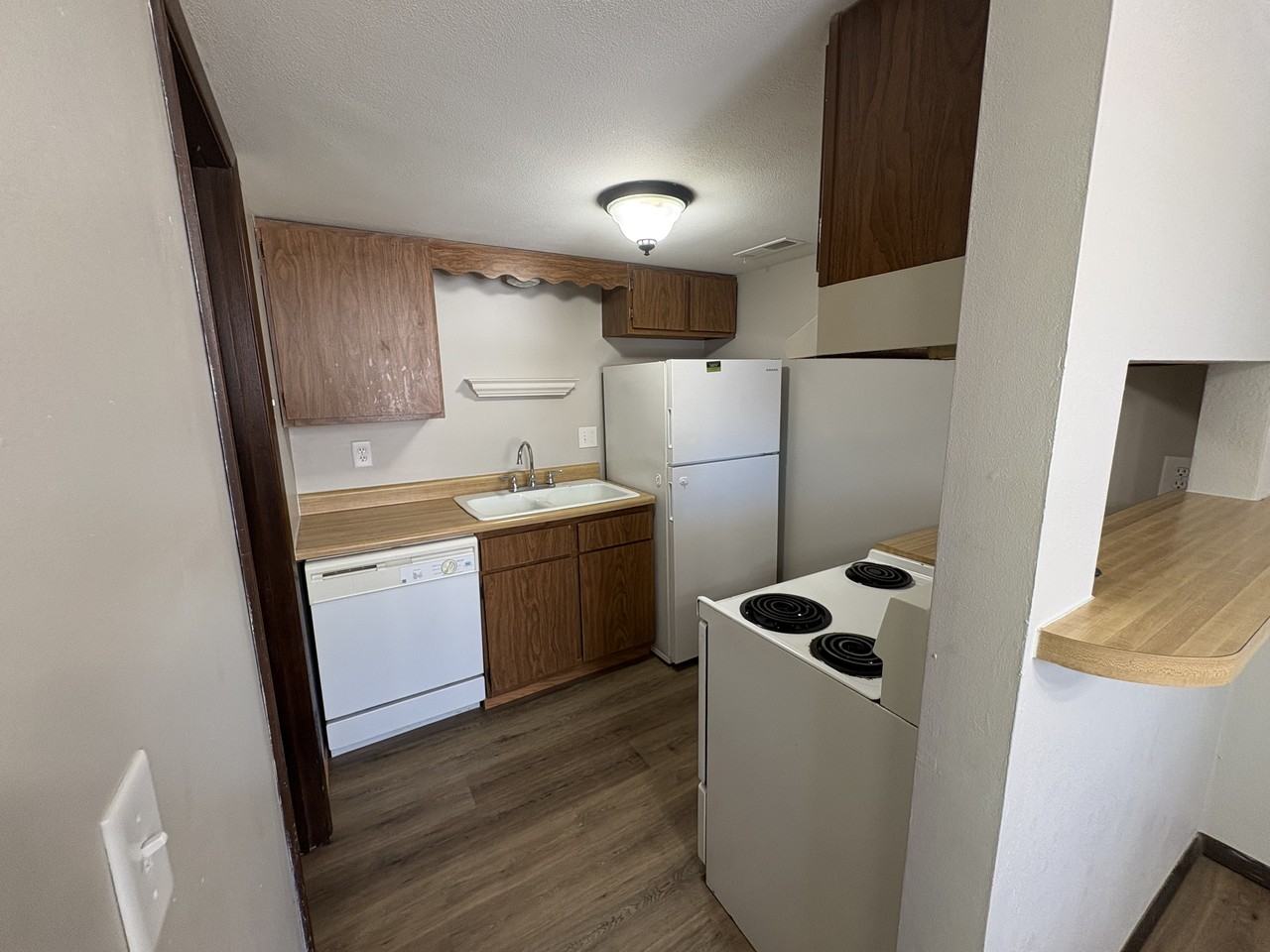 3430 West Richwoods Boulevard - Photo 4 of 17