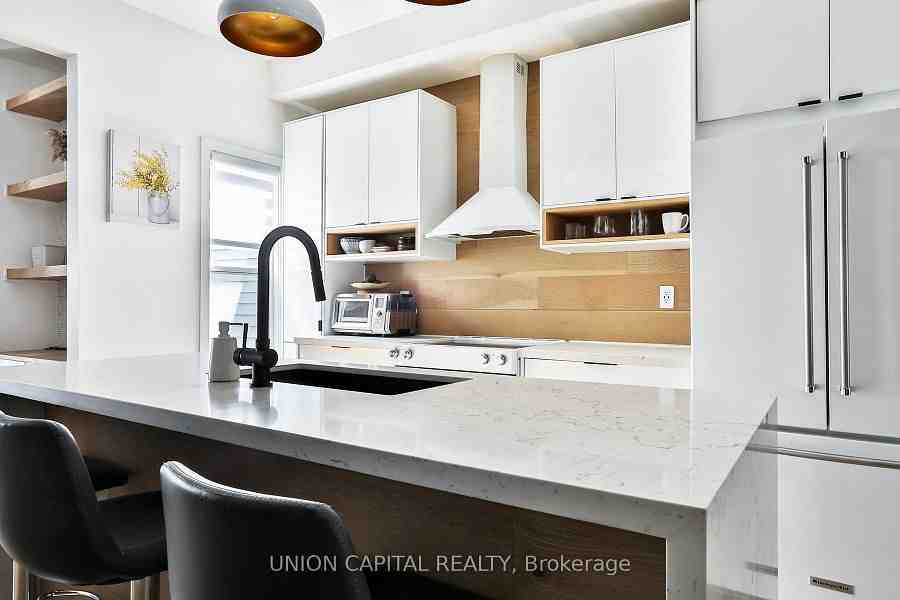 21 Alma Avenue - Photo 3 of 28
