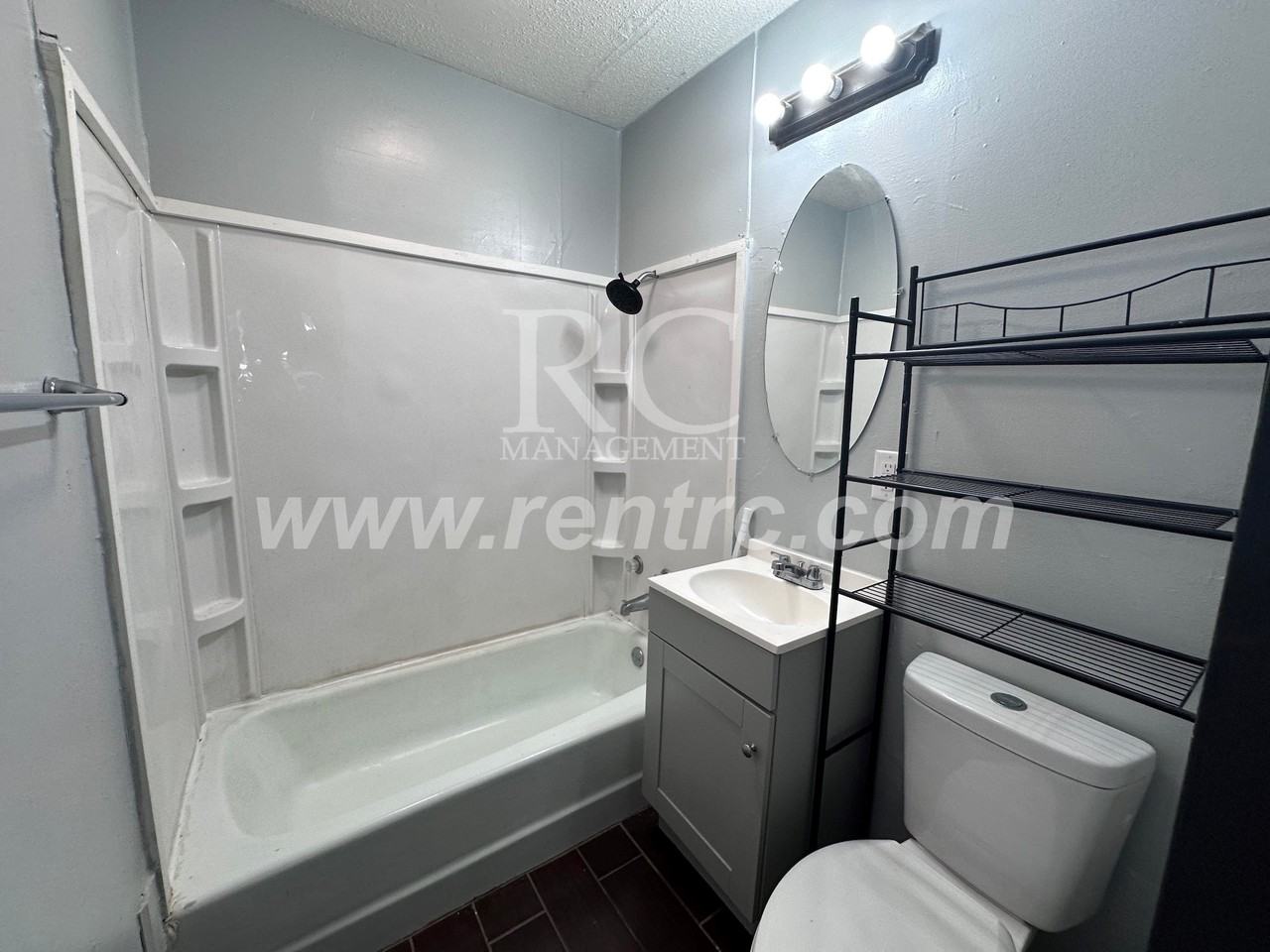 1406 N Grant St - Photo 4 of 17
