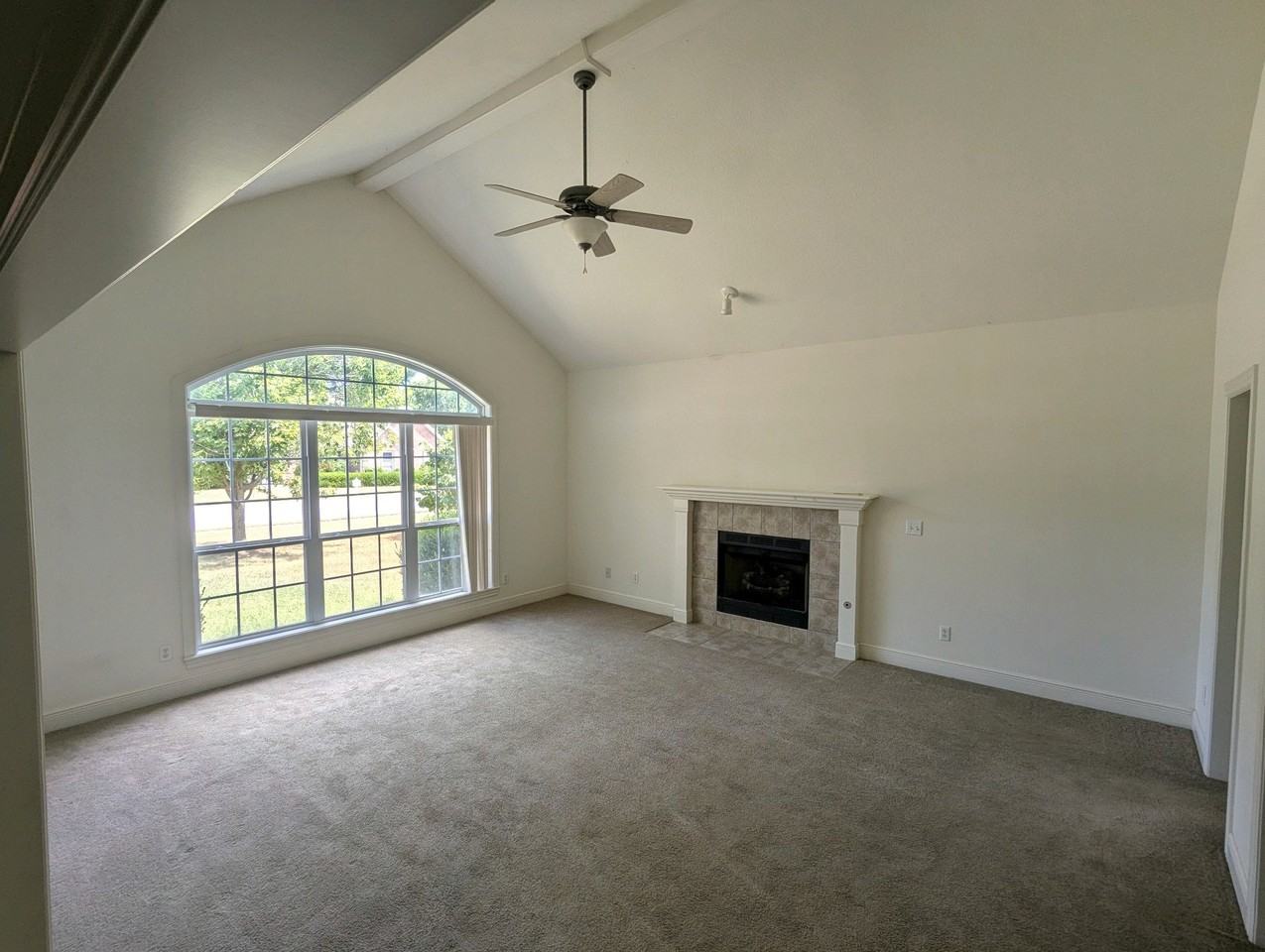 702 Tunbridge Dr - Photo 3 of 26