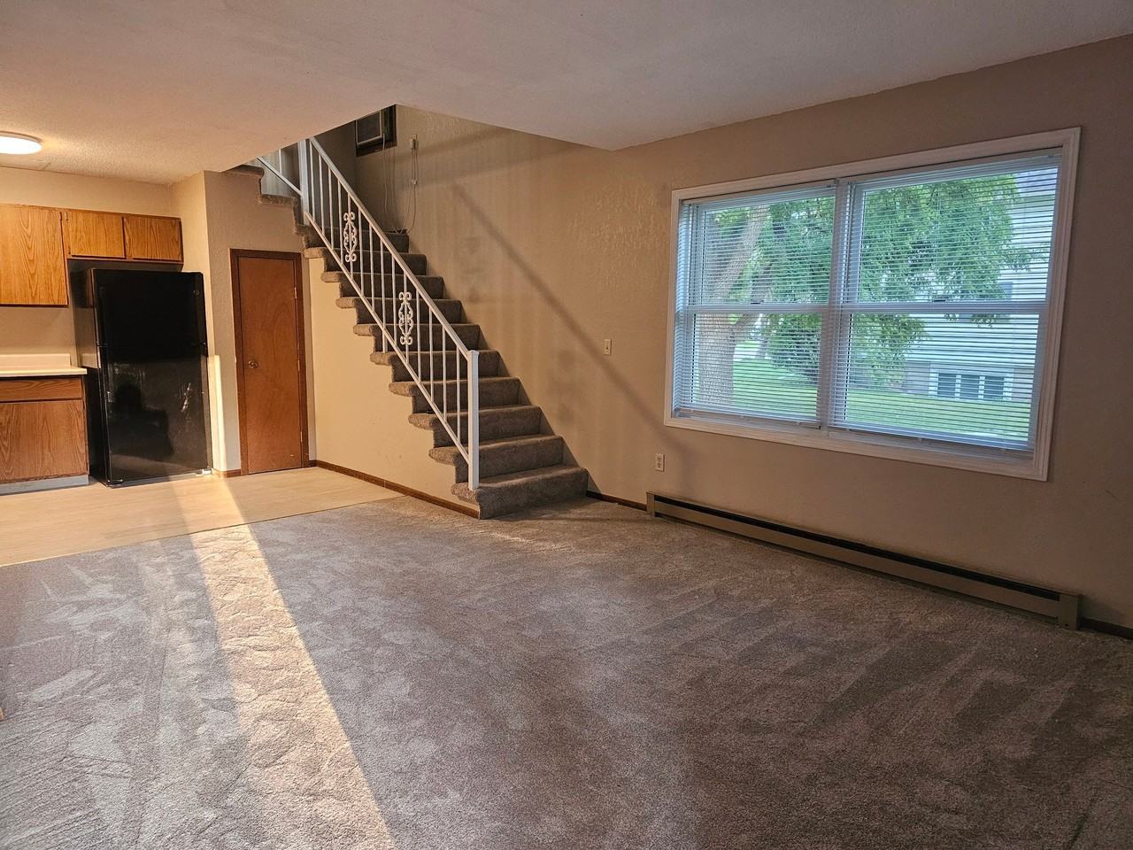 138 N Agency St #4 - Photo 4 of 11