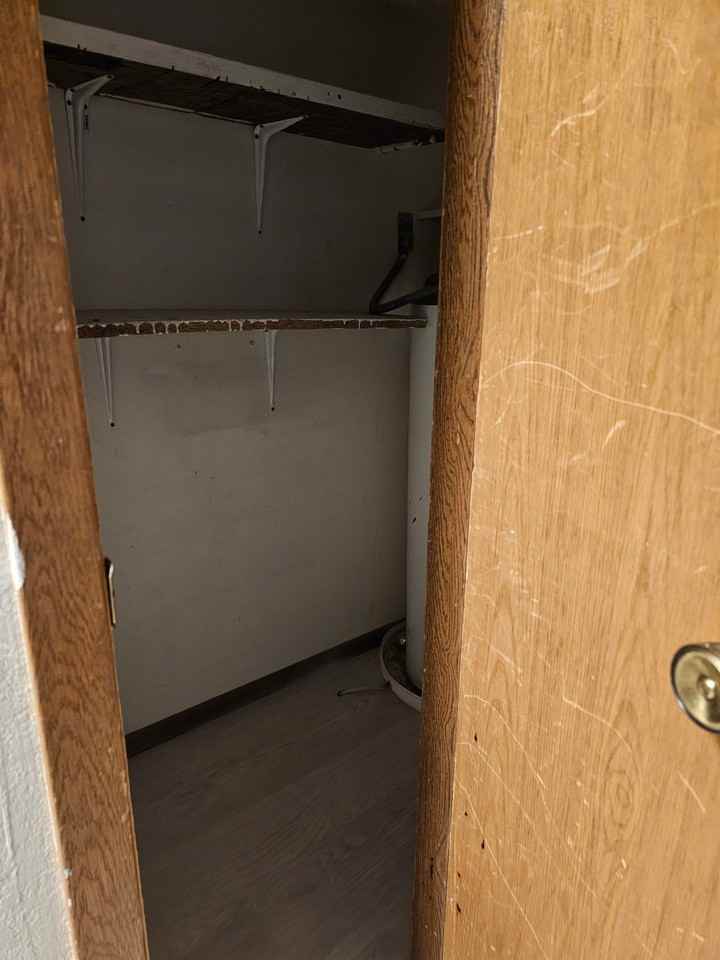 138 N Agency St #4 - Photo 6 of 11