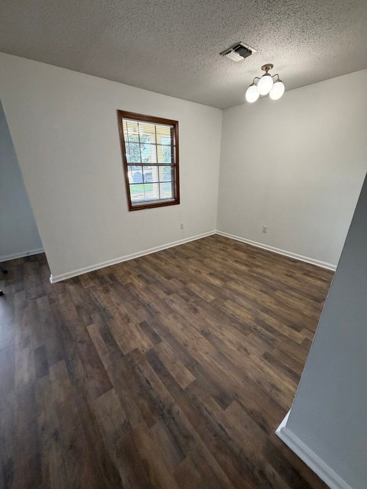 307 Avenue B #4 - Photo 4 of 10