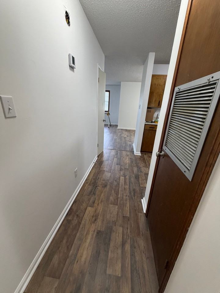 307 Avenue B #4 - Photo 6 of 10