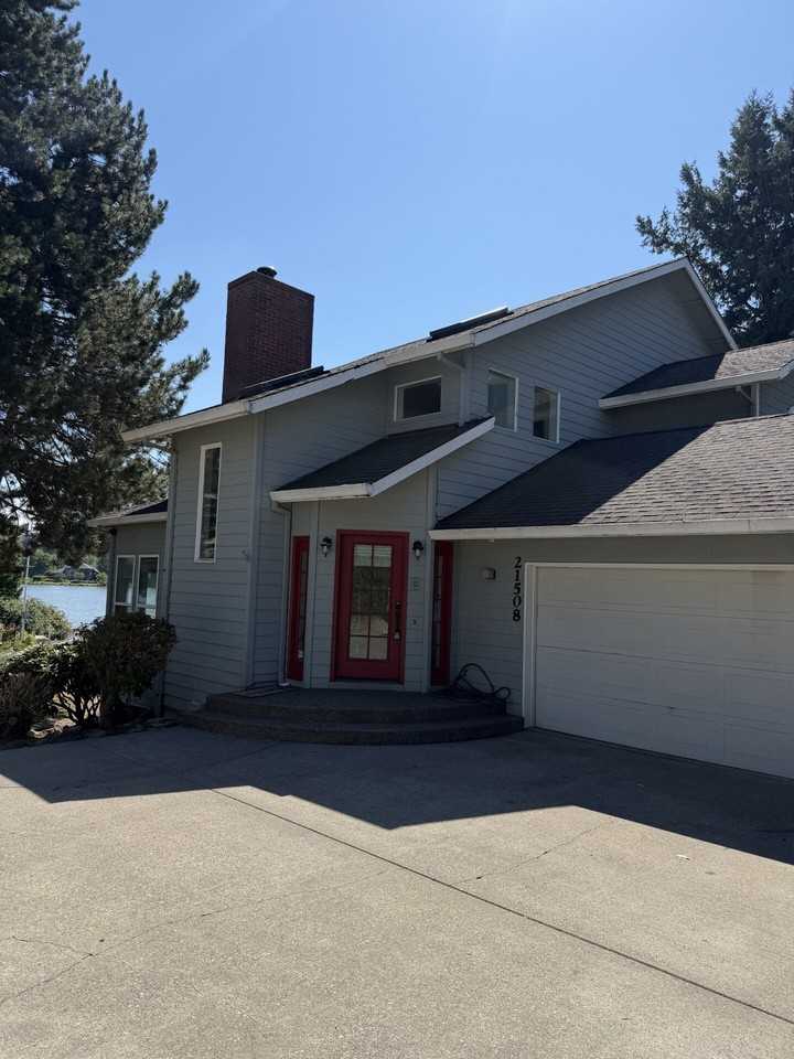 21508 Ne Lachenview Ln - Photo 2 of 7