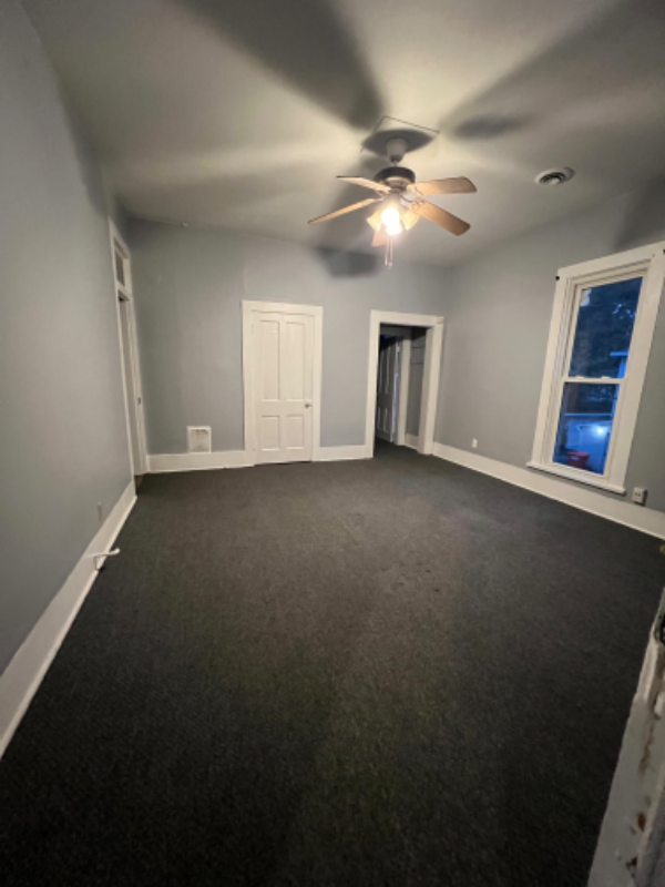 418 1/2 Washington St - Photo 2 of 22