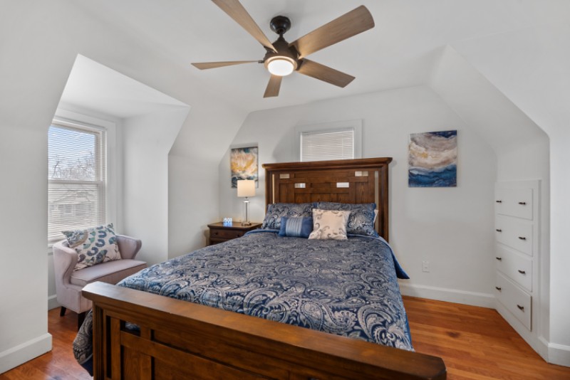 804 N Perry Ave - Photo 4 of 36