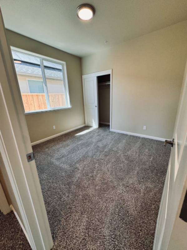 758 Brandywine Ln - Photo 4 of 12