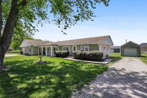featured image of 403 S Vine St