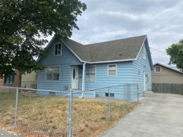 featured image of 706 W 4th Ave