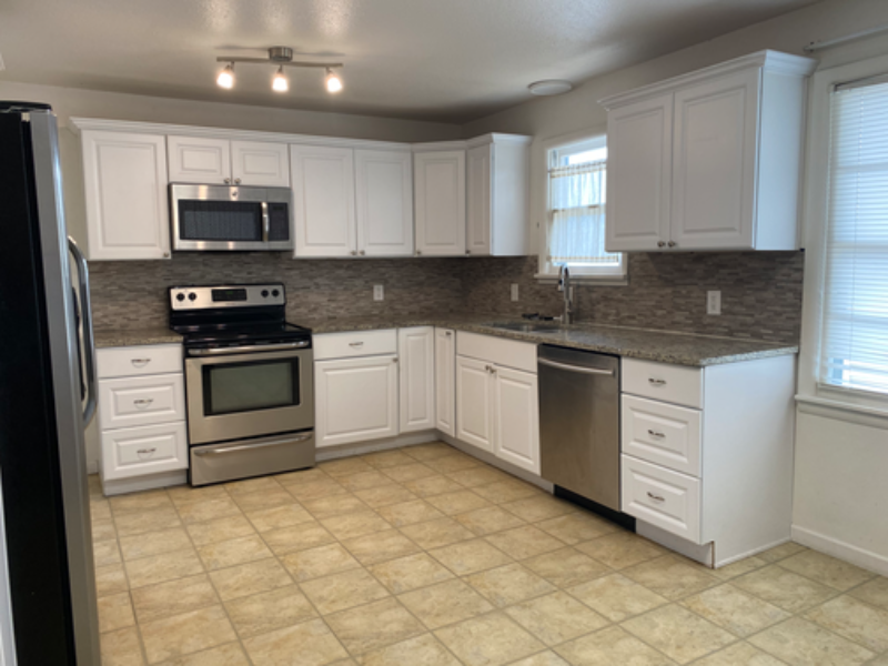 706 W 4th Ave - Photo 2 of 28