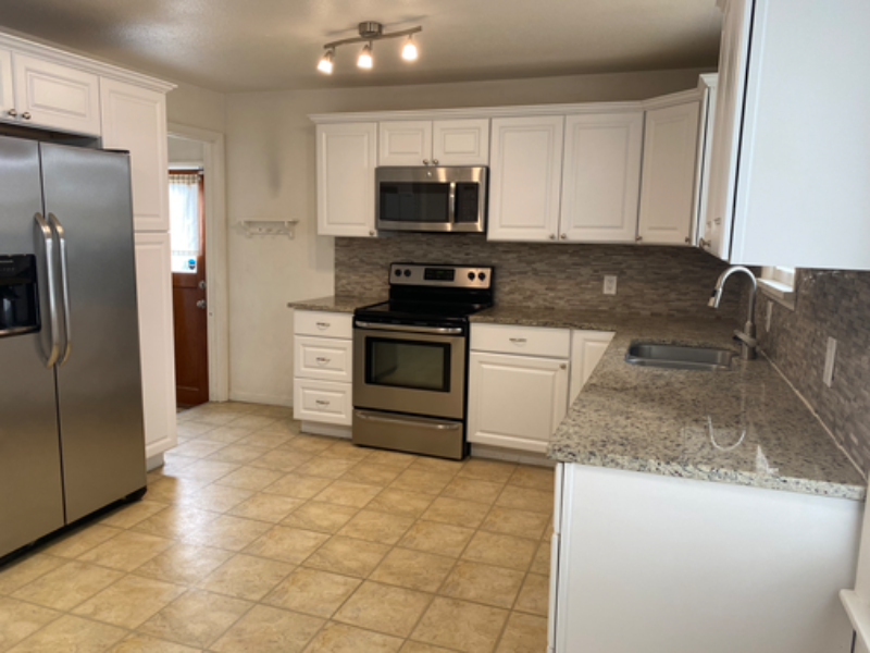 706 W 4th Ave - Photo 3 of 28