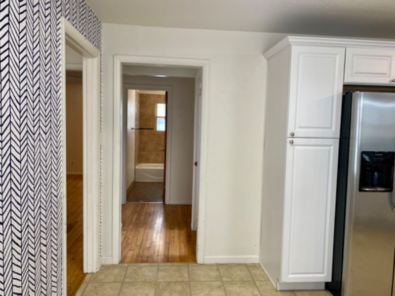 706 W 4th Ave - Photo 6 of 28