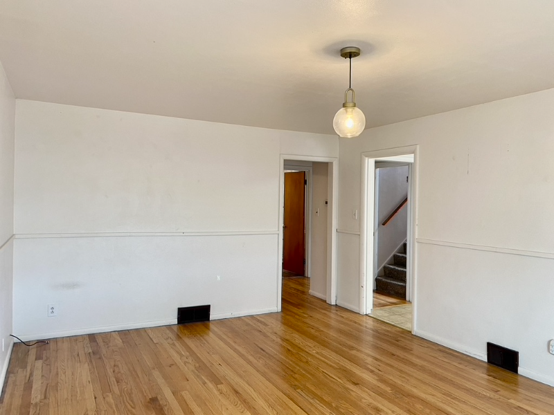 706 W 4th Ave - Photo 7 of 28