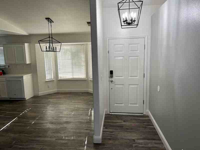3820 Snyder St - Photo 2 of 25