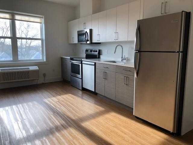 429 Bergen Ave #503 - Photo 2 of 10