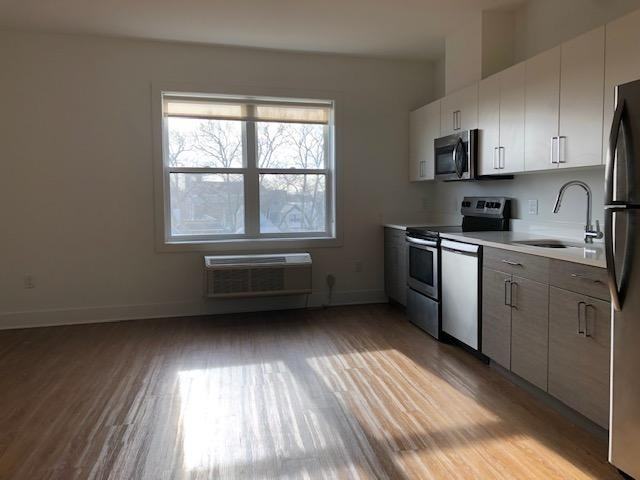 429 Bergen Ave #503 - Photo 3 of 10