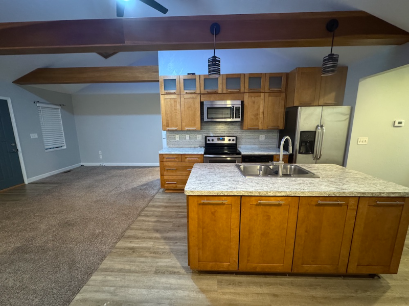 252 Prentiss Ave - Photo 4 of 23