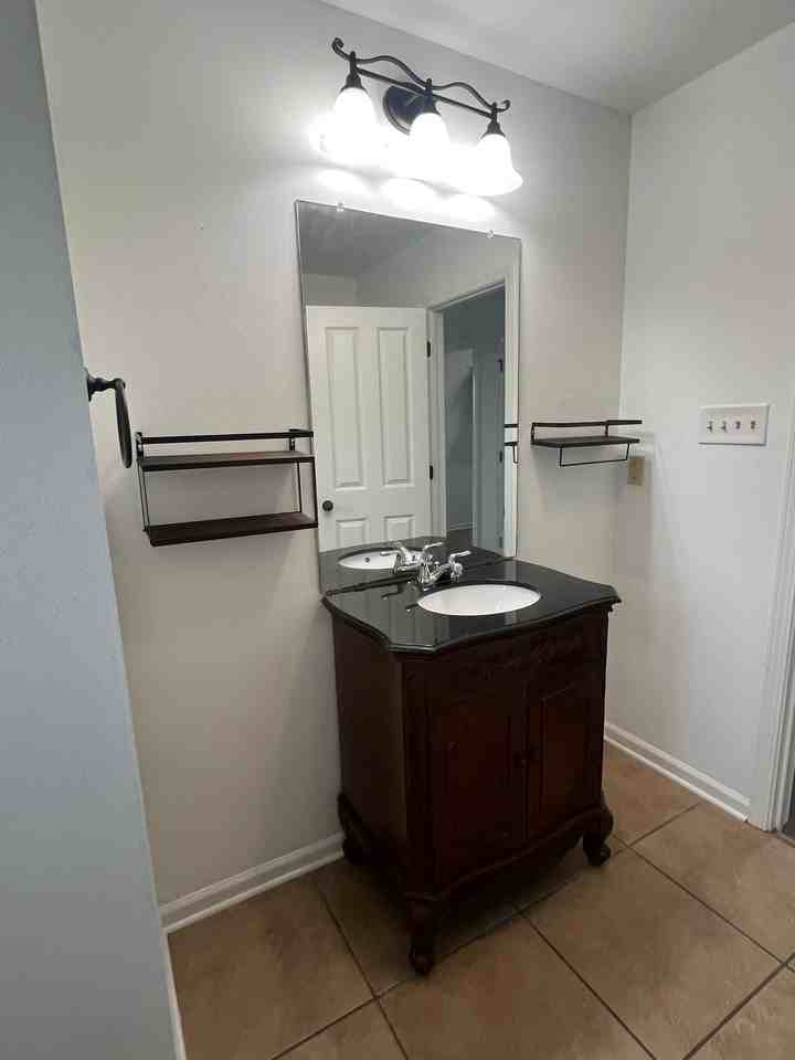 15155 Hwyunit 57B #57B - Photo 3 of 24