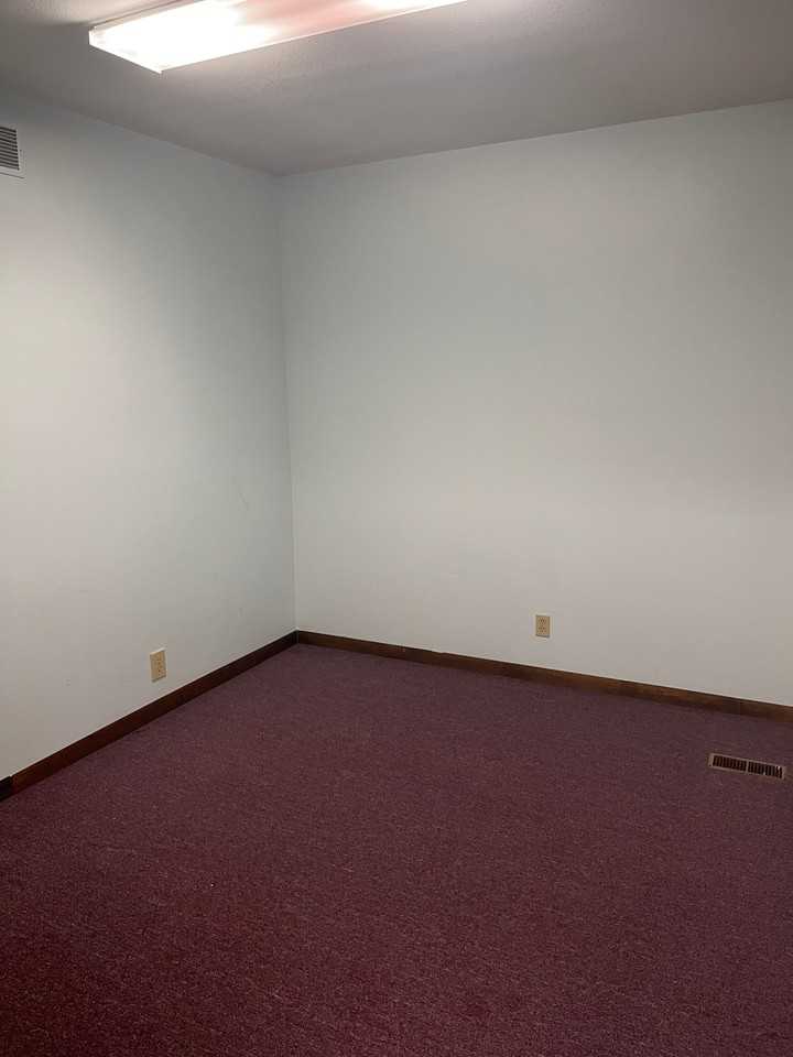 200 S Court Ave #102 - Photo 6 of 11